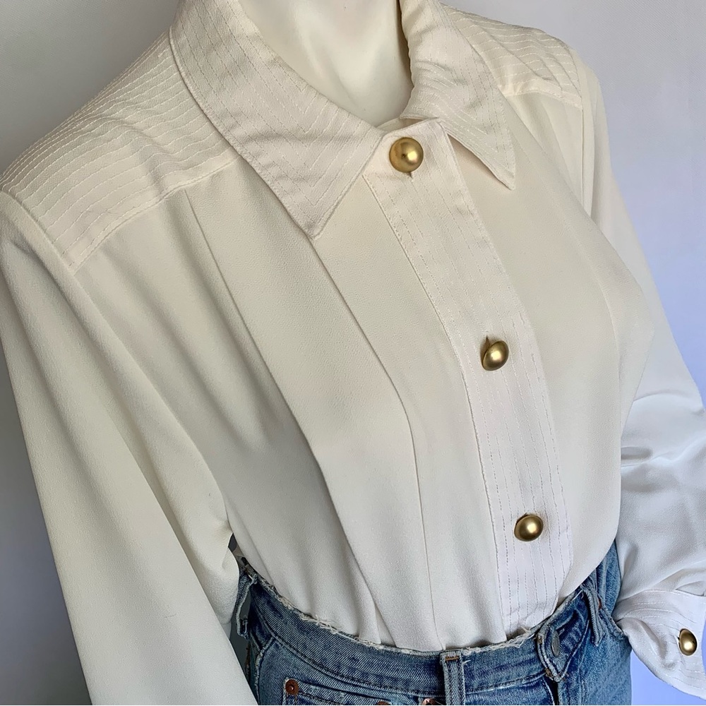 v i n t a g e :: Elegant Pleated Pinstripe Cufflink Satin Blouse - Picture 10 of 13